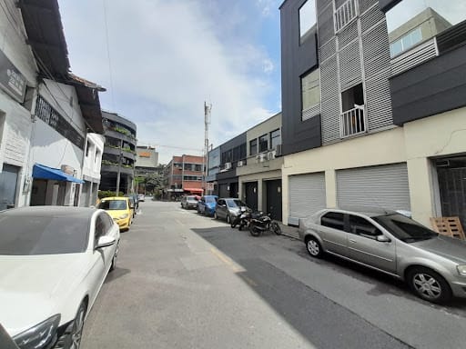 Local en arriendo en Belén, Medellín, 140 m² · foto 3 de 12