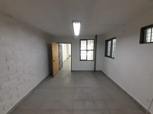Local en arriendo en Belén, Medellín, 140 m² · foto 9 de 12