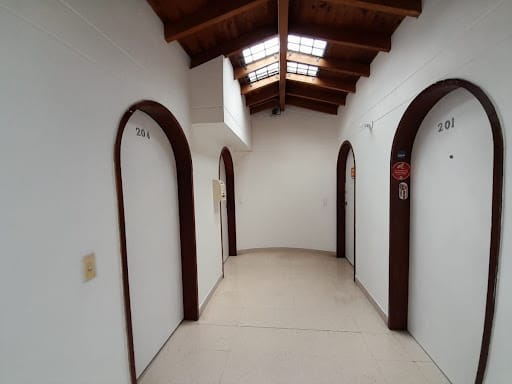 Oficina en arriendo en Conquistadores, Medellín, 35 m² · foto 3 de 10