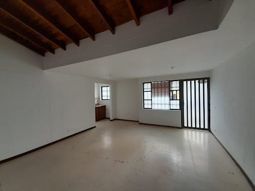 Oficina en arriendo en Conquistadores, Medellín, 35 m² · foto 4 de 10
