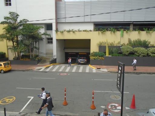 Oficina en arriendo en Conquistadores, Medellín, 35 m² · foto 10 de 10