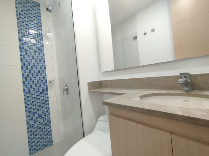 Apartamento de 3 alcobas en arriendo en Loma Del Indio, Medellín, 72 m² · foto 3 de 20