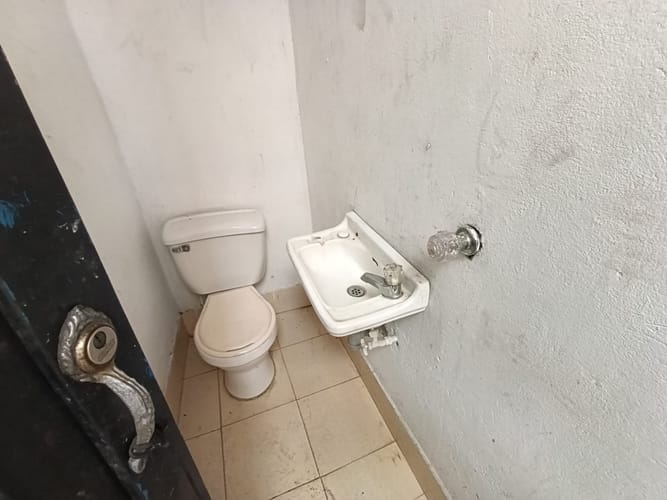 Bodega en arriendo en La Candelaria, Medellín, 70 m² · foto 10 de 14