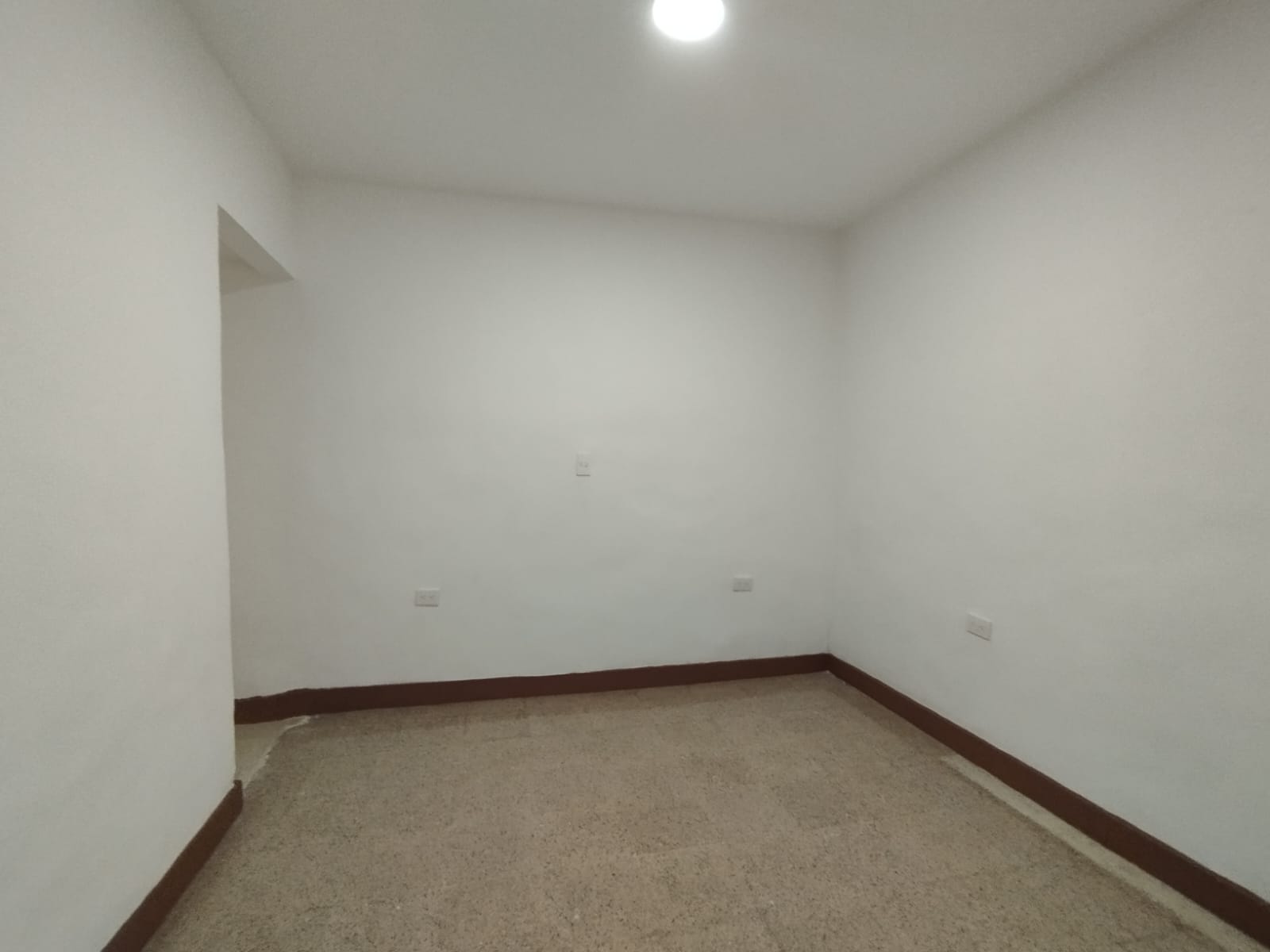 Casa en arriendo en La Castellana, Medellín · foto 10 de 11