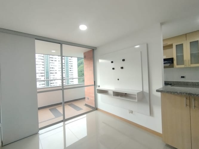 Apartamento de 3 alcobas en arriendo en Loma Del Indio, Medellín, 72 m² · foto 19 de 20