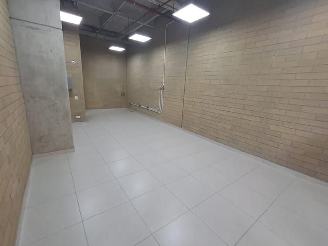 Local en arriendo en El Poblado, Medellín, 48 m² · foto 5 de 8