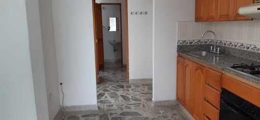Apartamento en arriendo en El Portal, Envigado · foto 10 de 15
