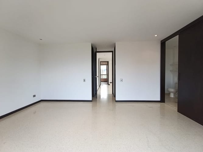 Apartamento de 2 alcobas en arriendo en Urbanizacion Remansos De San Lucas, Medellín, 183 m² · foto 11 de 19