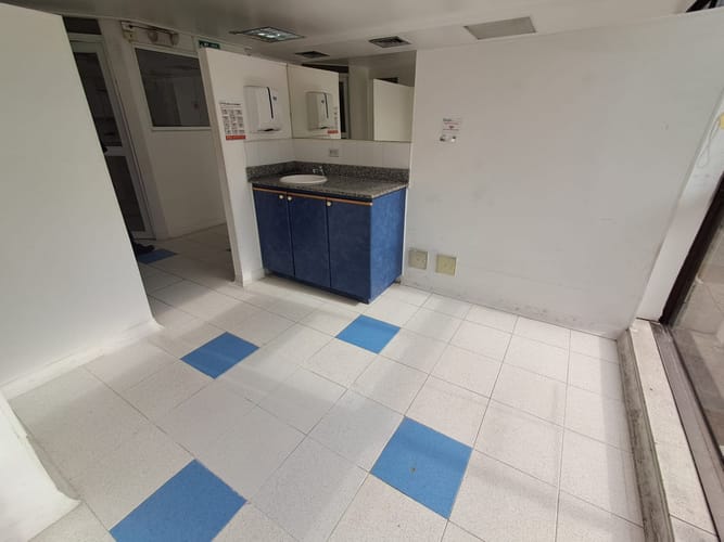 Oficina en arriendo en Suramérica, Itagüí, 351 m² · foto 5 de 14