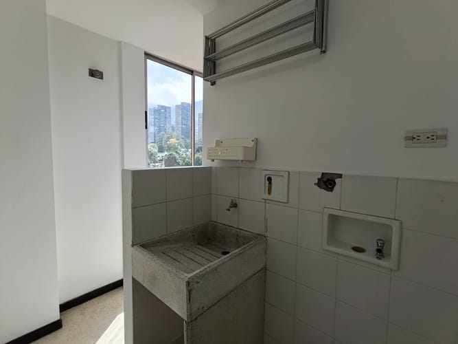 Apartamento de 2 alcobas en arriendo en Urbanizacion Remansos De San Lucas, Medellín, 183 m² · foto 18 de 19