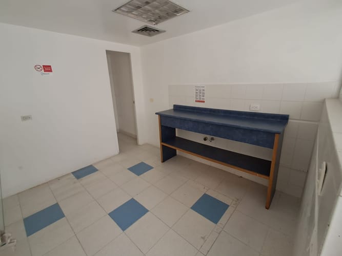 Oficina en arriendo en Suramérica, Itagüí, 351 m² · foto 8 de 14