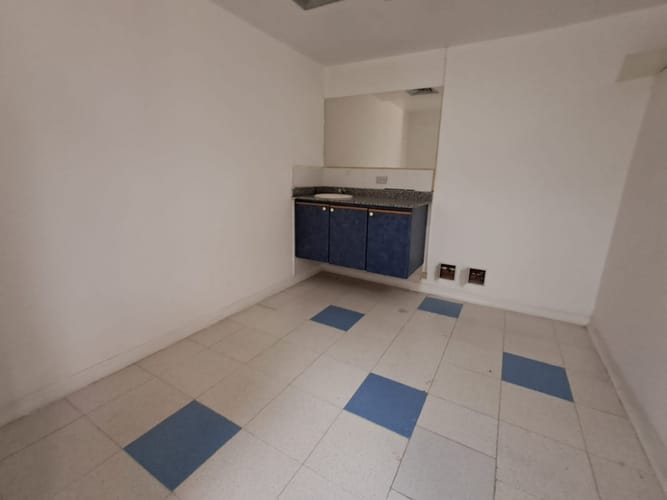 Oficina en arriendo en Suramérica, Itagüí, 351 m² · foto 10 de 14