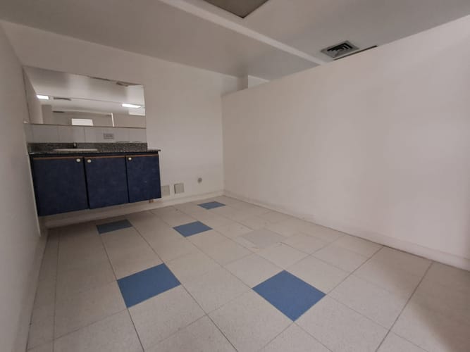 Oficina en arriendo en Suramérica, Itagüí, 351 m² · foto 12 de 14