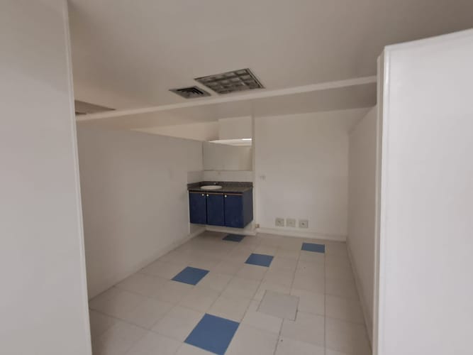 Oficina en arriendo en Suramérica, Itagüí, 351 m² · foto 13 de 14