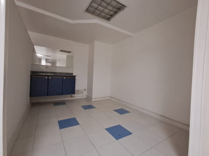 Oficina en arriendo en Suramérica, Itagüí, 351 m² · foto 14 de 14
