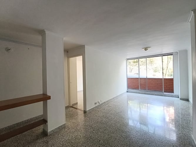 Apartamento de 3 alcobas en arriendo en El Poblado, Medellín, 120 m² · foto 3 de 16