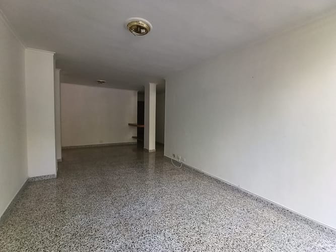 Apartamento de 3 alcobas en arriendo en El Poblado, Medellín, 120 m² · foto 4 de 16