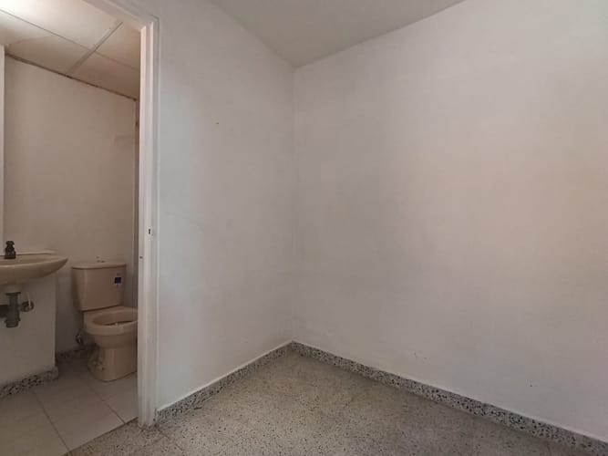 Apartamento de 3 alcobas en arriendo en El Poblado, Medellín, 120 m² · foto 7 de 16
