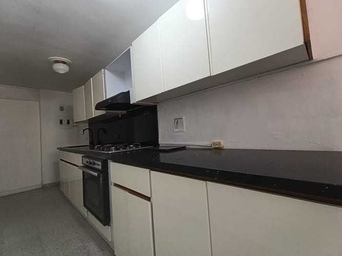 Apartamento de 3 alcobas en arriendo en El Poblado, Medellín, 120 m² · foto 14 de 16