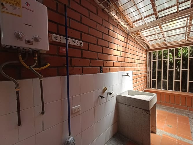Apartamento de 3 alcobas en arriendo en El Poblado, Medellín, 120 m² · foto 16 de 16