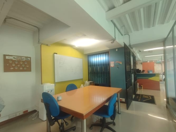 Oficina en arriendo en Las Lomitas, Sabaneta, 168 m² · foto 10 de 20