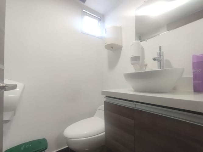Oficina en arriendo en Las Lomitas, Sabaneta, 168 m² · foto 18 de 20