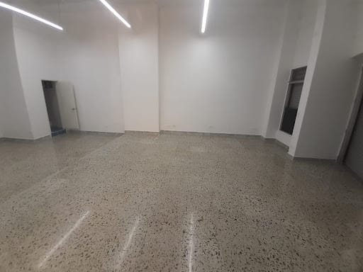 Local en arriendo en Villa Nueva, Medellín, 70 m² · foto 2 de 10