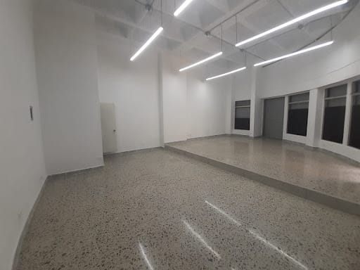 Local en arriendo en Villa Nueva, Medellín, 70 m² · foto 4 de 10