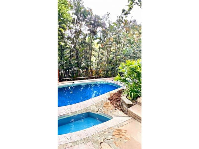 Apartamento de 3 alcobas en venta en El Castillo, Medellín, 80 m² · foto 13 de 13