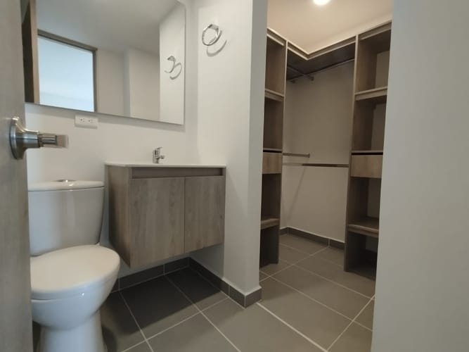 Apartamento de 2 alcobas en arriendo en Rionegro, 70 m² · foto 9 de 14