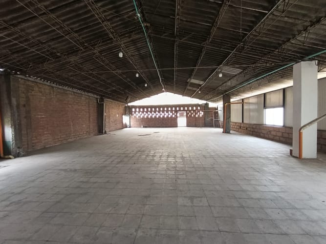 Bodega en arriendo en Perpetuo Socorro, Medellín, 1380 m² · foto 6 de 20