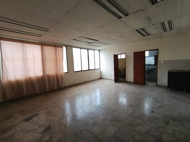 Bodega en arriendo en Perpetuo Socorro, Medellín, 1380 m² · foto 15 de 20