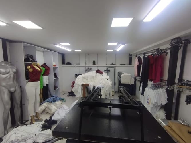 Local en arriendo en Guayaquil, Medellín, 18 m² · foto 4 de 8