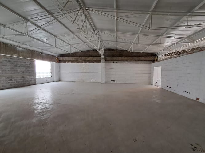 Bodega en arriendo en La Candelaria, Medellín, 250 m² · foto 5 de 15