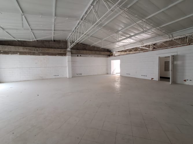 Bodega en arriendo en La Candelaria, Medellín, 250 m² · foto 6 de 15