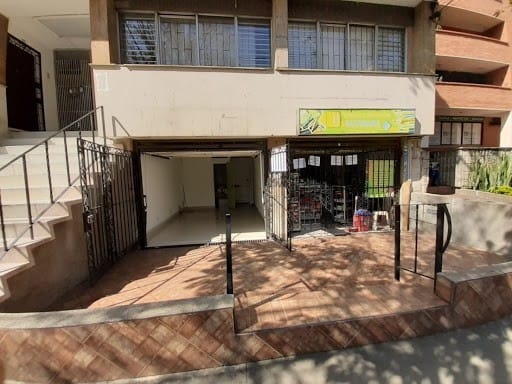 Local en arriendo en Laureles, Medellín, 20 m² · foto 9 de 19