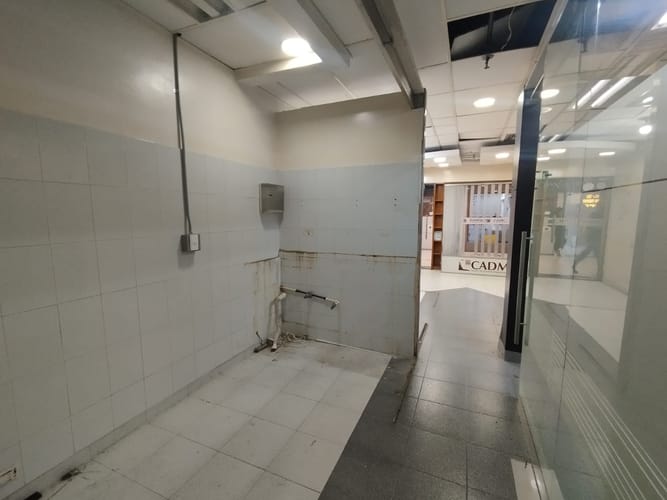 Local en arriendo en La Candelaria, Medellín, 51 m² · foto 11 de 20