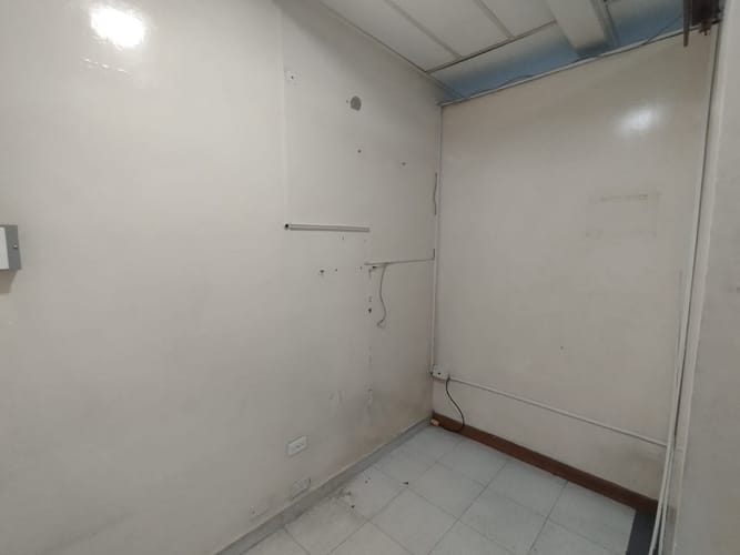 Local en arriendo en La Candelaria, Medellín, 51 m² · foto 12 de 20