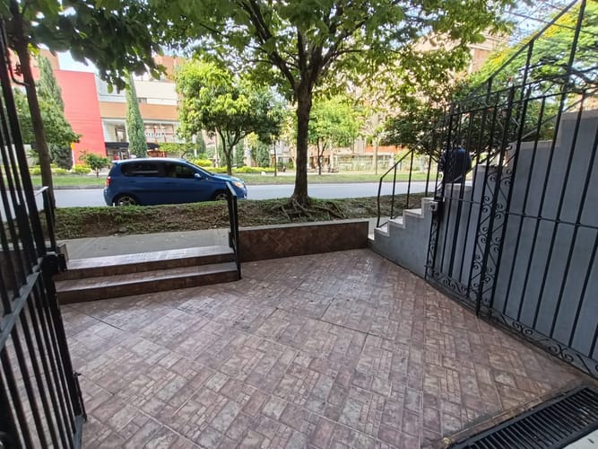 Local en arriendo en Laureles, Medellín, 20 m² · foto 14 de 19