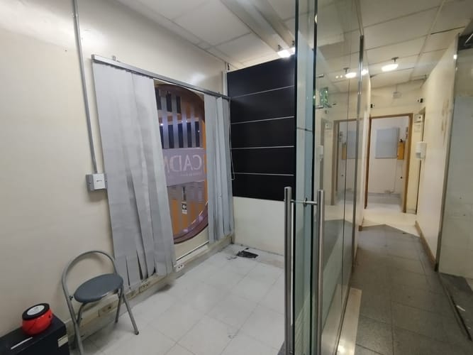 Local en arriendo en La Candelaria, Medellín, 51 m² · foto 18 de 20