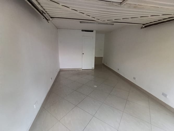Local en arriendo en Laureles, Medellín, 20 m² · foto 16 de 19
