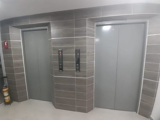 Oficina en arriendo en Suramericana, Medellín, 90 m² · foto 8 de 11