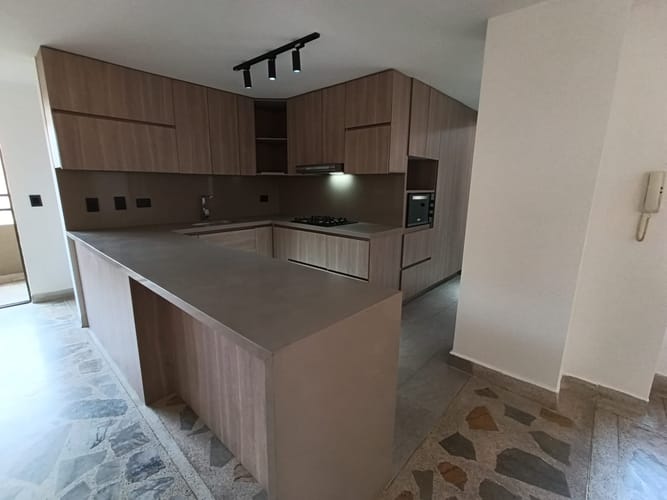 Apartamento de 3 alcobas en arriendo en Laureles, Medellín, 155 m² · foto 15 de 17