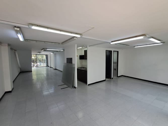 Local en arriendo en Lorena, Medellín, 153 m² · foto 13 de 20