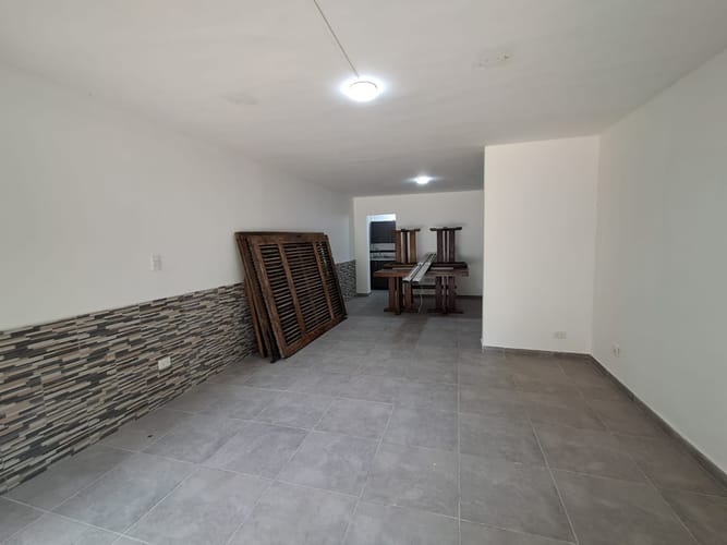 Local en arriendo en Conquistadores, Medellín, 35 m² · foto 4 de 12