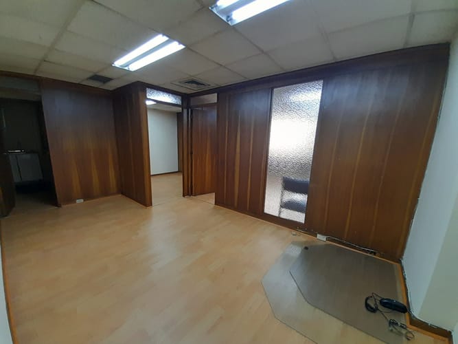 Oficina en arriendo en El Poblado, Medellín, 59 m² · foto 7 de 10