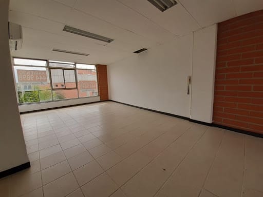 Oficina en arriendo en La Ceja, 36 m² · foto 3 de 12