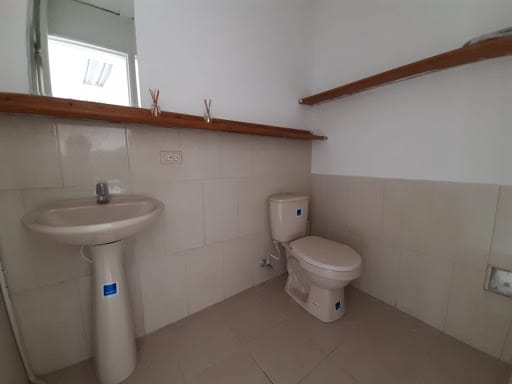 Oficina en arriendo en La Ceja, 36 m² · foto 6 de 12