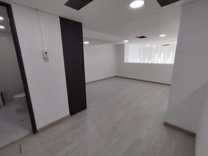 Local en arriendo en El Poblado, Medellín, 80 m² · foto 5 de 11