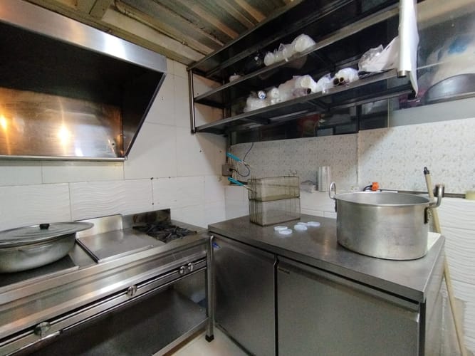 Local en arriendo en El Poblado, Medellín, 10 m² · foto 7 de 10